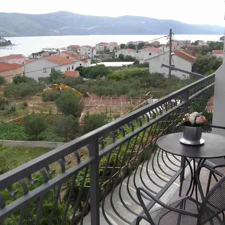Pensjonat Jozic Seget Vranjica